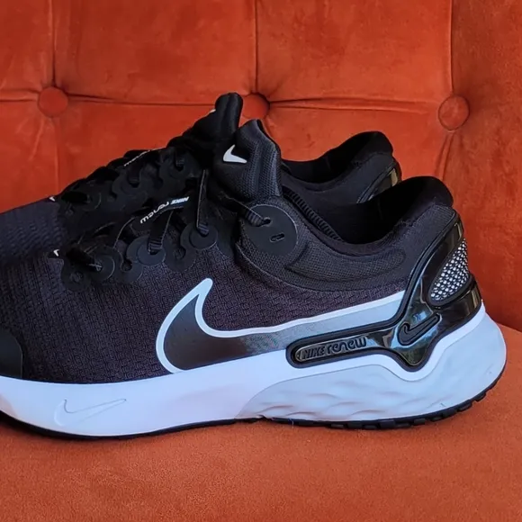 Nike Renew Run 3 Men's Road Running Shoes Black/White/Platinum DC9413-001