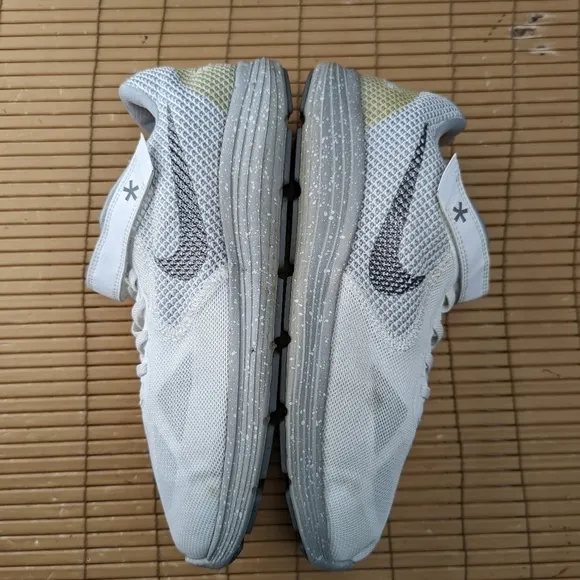 Nike Revolution 3 FlyEase white Running Shoes women's Size 9.5W   great conditio