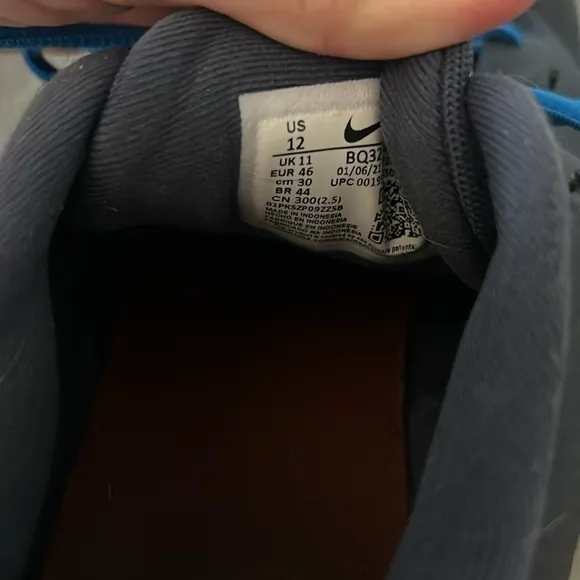 Nike Revolution 5 Athletic Running Shoes. Size 12.