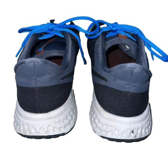 Nike Revolution 5 Athletic Running Shoes. Size 12.