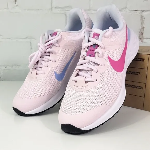 Nike Revolution 6 NN Pearl Pink Running Shoes 5 Youth DD1096 600