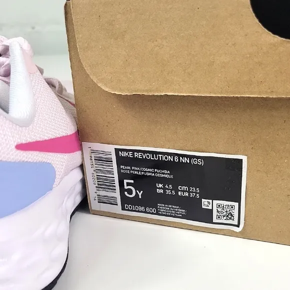 Nike Revolution 6 NN Pearl Pink Running Shoes 5 Youth DD1096 600