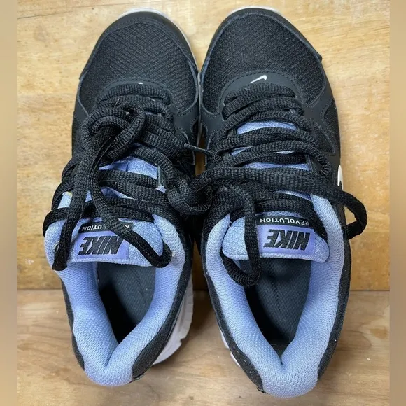 Nike Revolution Womens Size 6 Running Shoes Sneakers Black Purple 488148-001