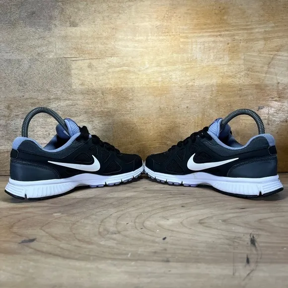 Nike Revolution Womens Size 6 Running Shoes Sneakers Black Purple 488148-001