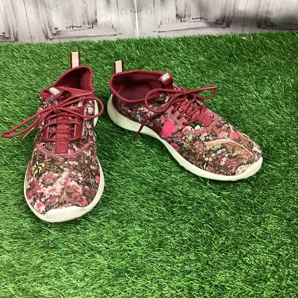 Nike Roshe Two Burgundy Floral Print Running Shoes 9