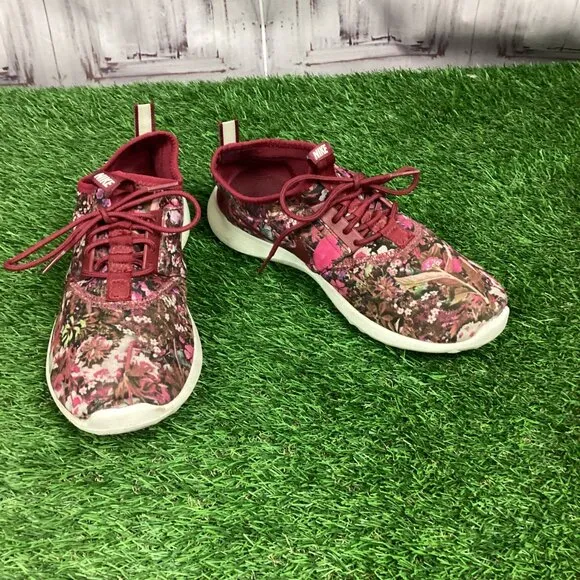 Nike Roshe Two Burgundy Floral Print Running Shoes 9