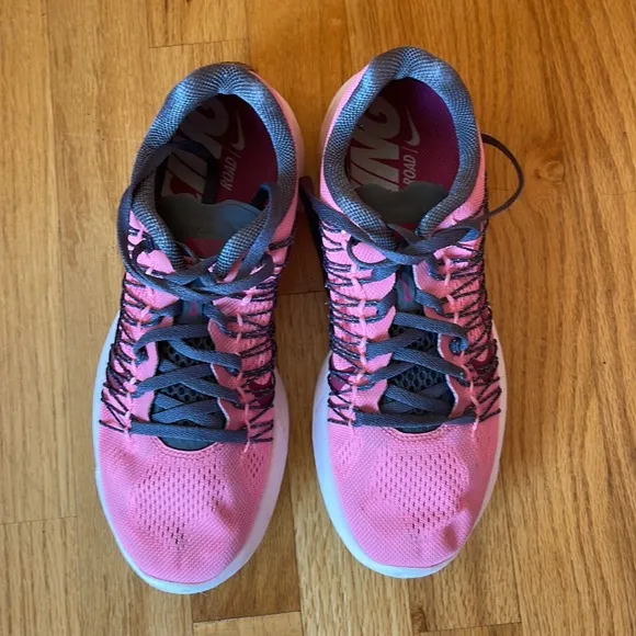 NIKE running shoes