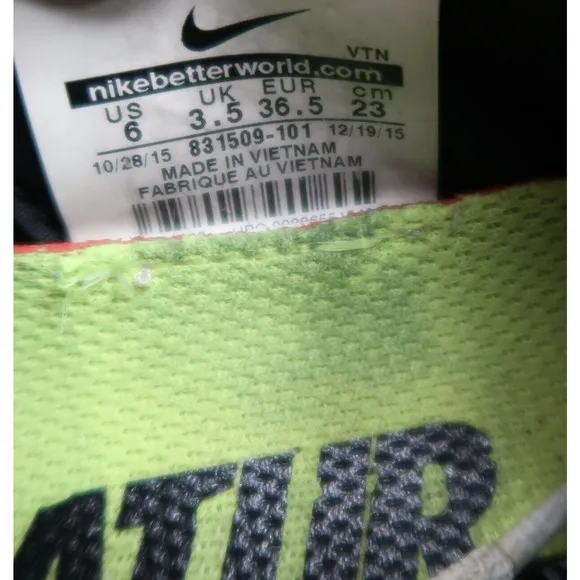 Nike Shoes Womens 6 Athletic Trainer Free RN Running Active Comfort Flyknit Grey