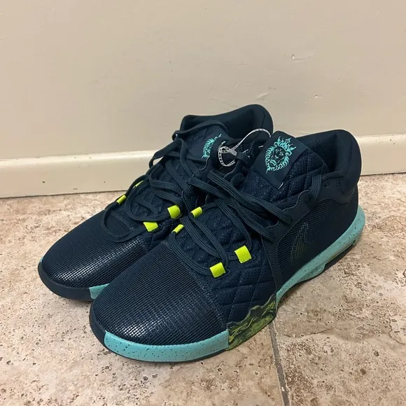 Nike Sneakers Shoes Mens 16 Navy Blue Basketball LeBron Witness VIII FB2239 402