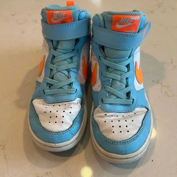 Nike sneakers - size youth 1