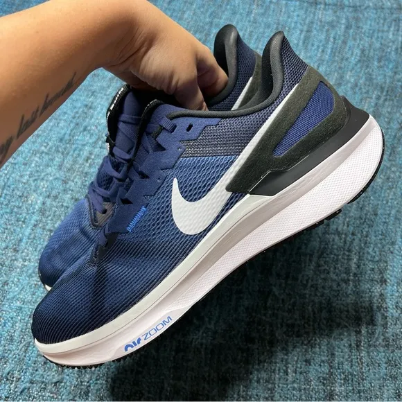 Nike Structure 25 Running Shoes in Midnight Navy White Black Pure Platinum