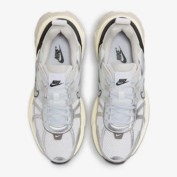 Nike V2K Running Shoe