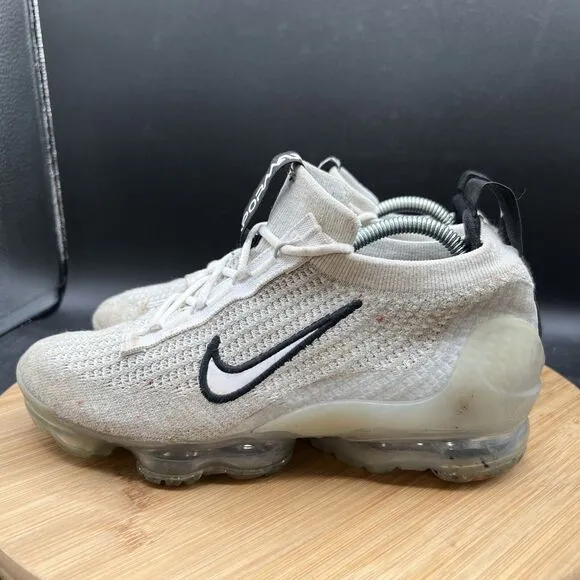Nike VaporMax 2021 Flyknit Womens Size 6.5 Running Shoes Sneakers Gray Black