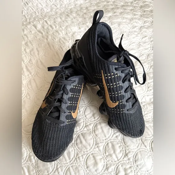 NIKE VAPORMAX FLYKNIT 3 GS Black/Gold Sneakers FK AIR BQ5238-004 Youth 5.5 Y5.5