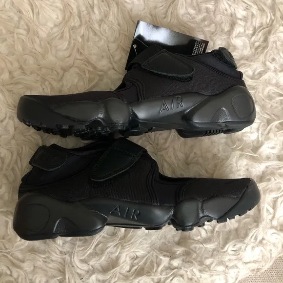 Nike WMNS Air Rift Triple Black TABI Shoes Sneaker HF5389-001 New W/box Japan