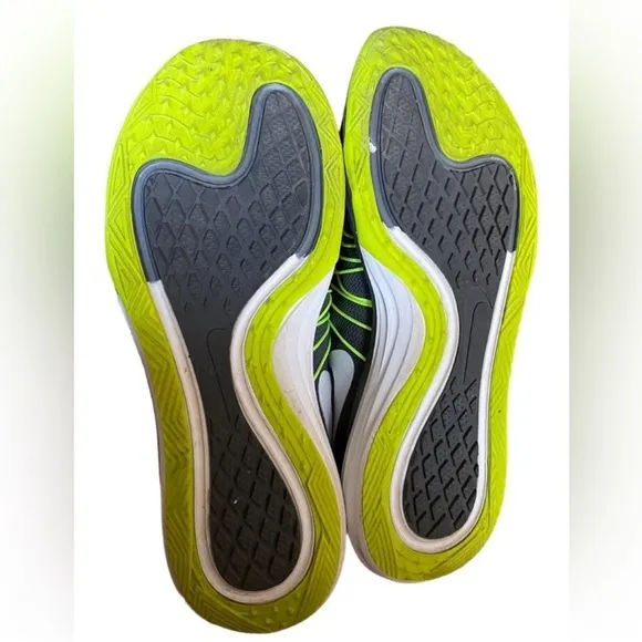 Nike Women's Dual Fusion TR Hit Running Shoes