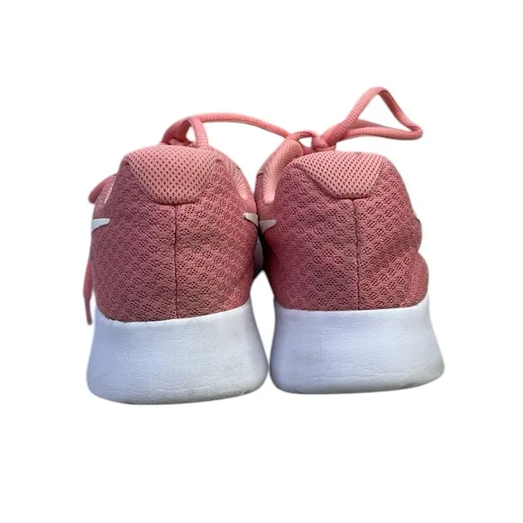 Nike Womens Tanjun Pink white Running Shoes Sneakers Size 9.5