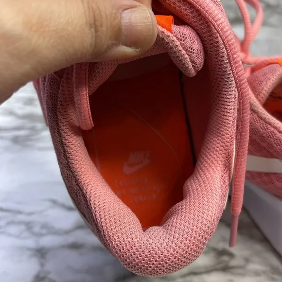 Nike Womens Tanjun Pink white Running Shoes Sneakers Size 9.5