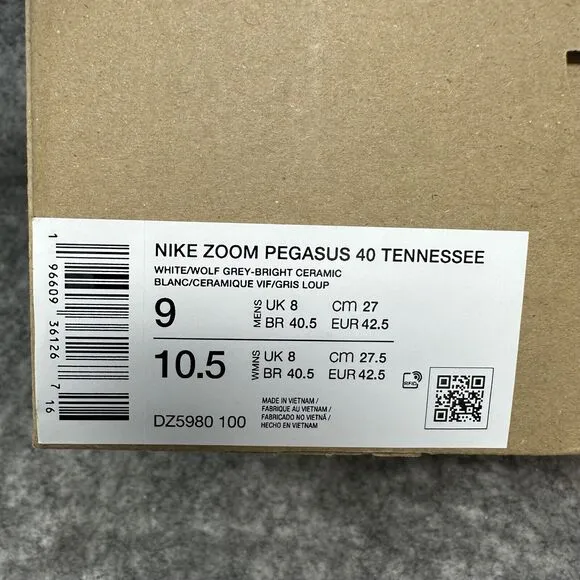 Nike Zoom Pegasus 40 Tennessee Volunteers Running Shoes Mens 9 Vols DZ5980-100