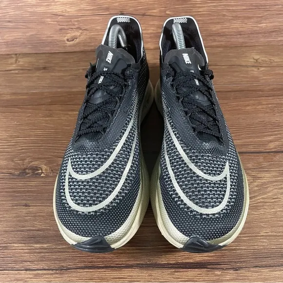 Nike ZOOMX STREAKFLY Running Shoes Athletic Sneakers Men’s Size 7.5 Gold Black