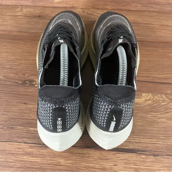 Nike ZOOMX STREAKFLY Running Shoes Athletic Sneakers Men’s Size 7.5 Gold Black