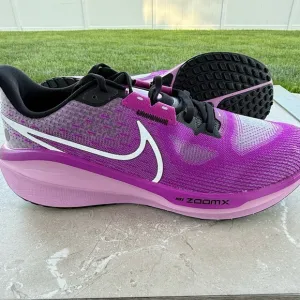 Nike ZoomX Vomero 17 Running Shoes Mens SZ 9.5 Hyper Violet Black FB1309-500