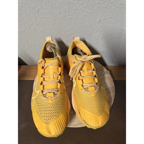 Nike ZoomX Zegama Thunder yellow Running Trail Shoes Mens Size10.5 $200