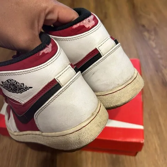 NIKE air jordan 1 retro carmine mid top shoes sneakers size 4.5Y