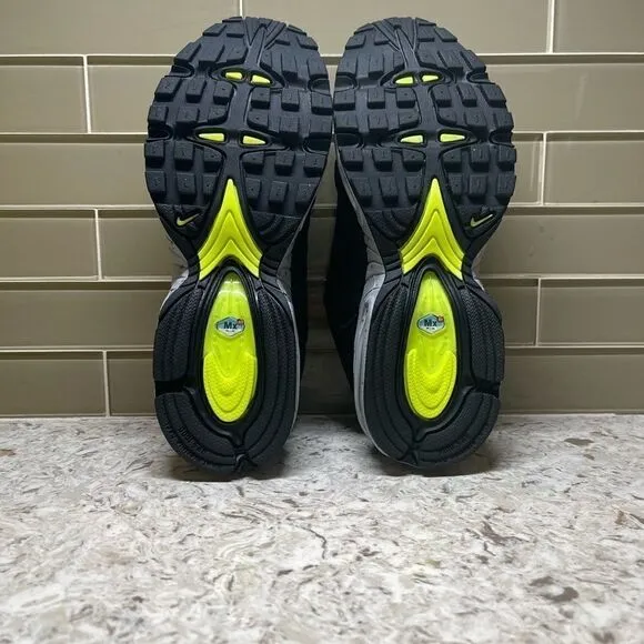 Nike Air Max Tailwind 4 Running Shoes
