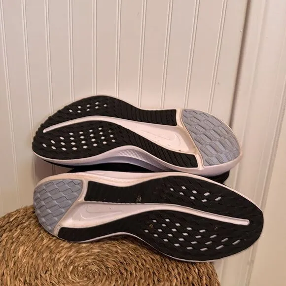 Nike Men's Quest 5 Road Running Shoe - 13 - Great Condition