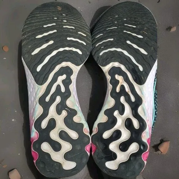 Nike React Infinity 3 Athletic Running Shoes Black Teal Pink Women's Size 8