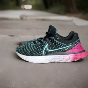 Nike React Infinity 3 Athletic Running Shoes Black Teal Pink Women's Size 8