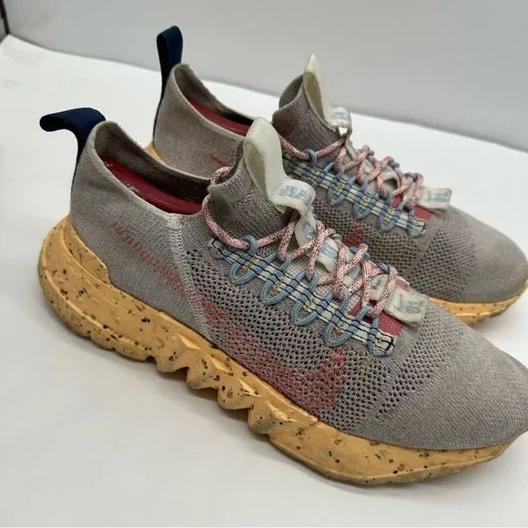 Nike Space Hippie 01 Mens 10 Melon Tint Flyknit Running Shoes Sneaker DJ3056-003