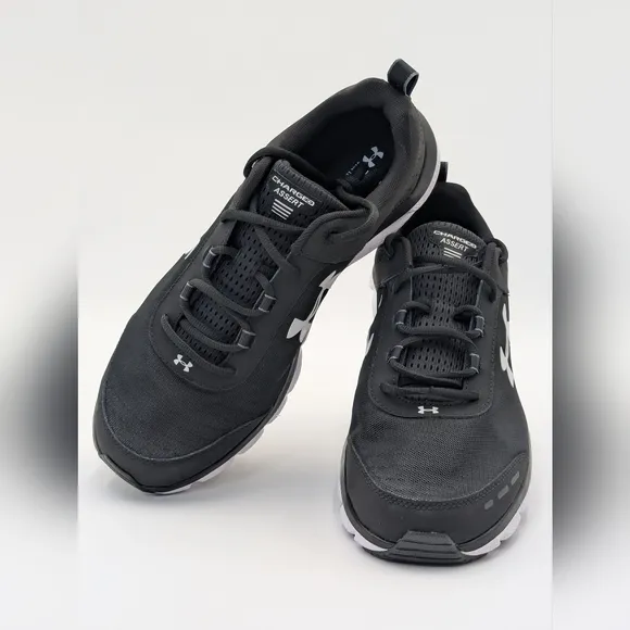 NWOB Under Armour Mens's Charged Assert 8 4E Black Running Shoe Size 13