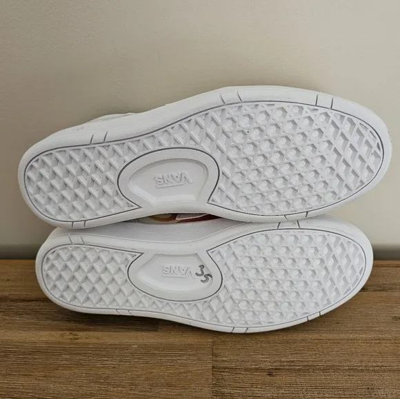 NWOB Vans Lowland CC Lenticular Unisex True White &amp; Flame Sneakers, Shoes