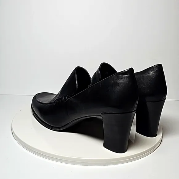 NWOT Franco Sarto Nolan Pump Loafer Shoes Block Heel Round Toe Slip-On Black 9.5