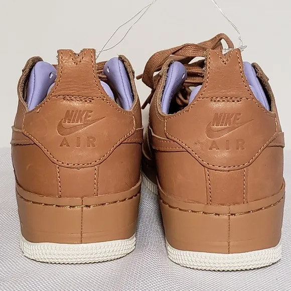 ⤵️NWOT NIKE Women's Force 1 sneakers size6