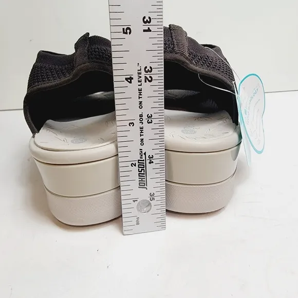 NWT Bzees Secret Peep Toe Nylon Vamp Slip-On Comfort Walking Shoes Size 10