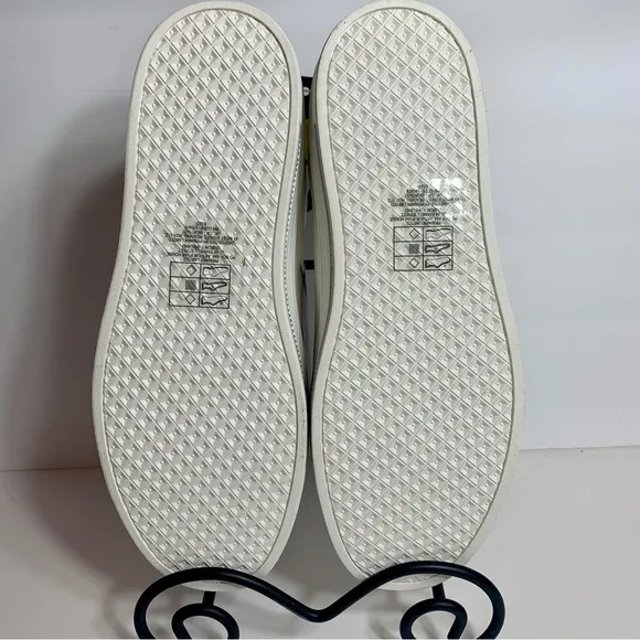 NWT. Disney Primark sneakers size 10. White shoes with sparkly Mickey design