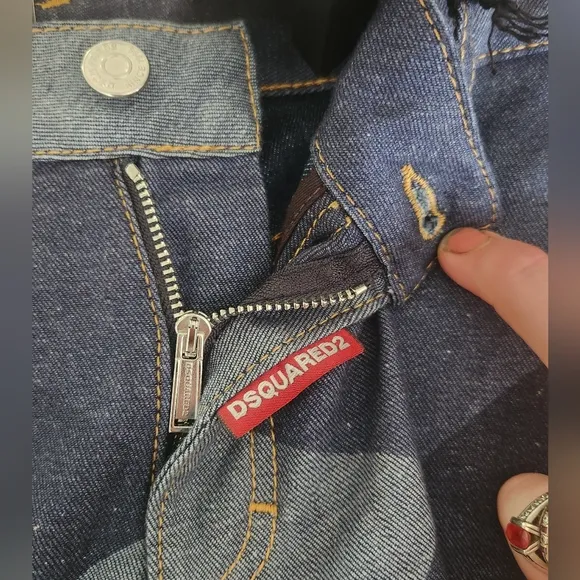 NWT DSquared2 Bell Bottom Patch Crop Jeans Blue Size 36