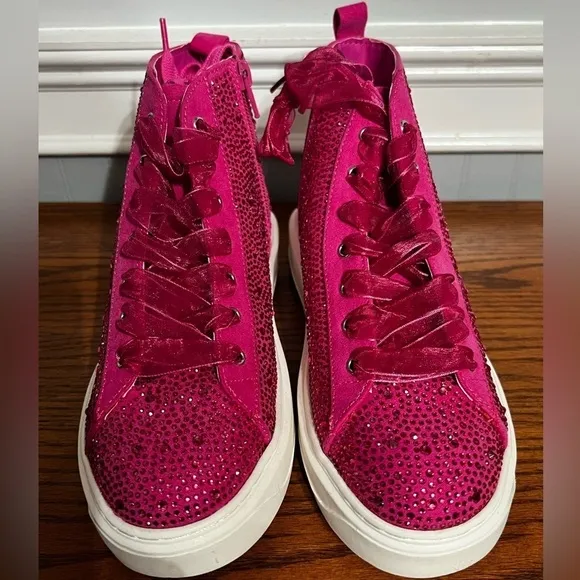 NWT-Steve Madden Girls Shoes Pink Carlyy Sneaker