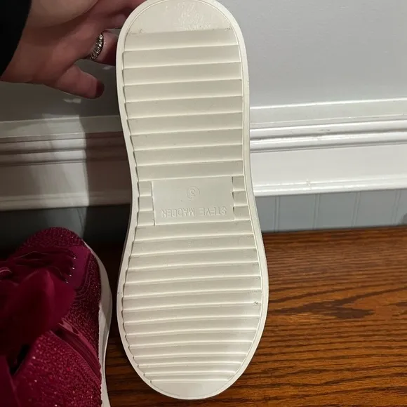 NWT-Steve Madden Girls Shoes Pink Carlyy Sneaker