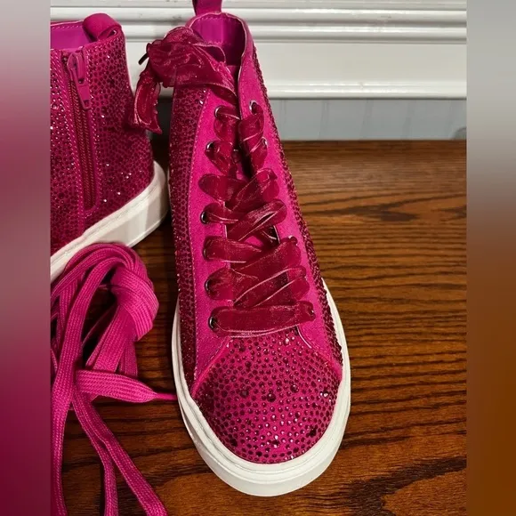 NWT-Steve Madden Girls Shoes Pink Carlyy Sneaker