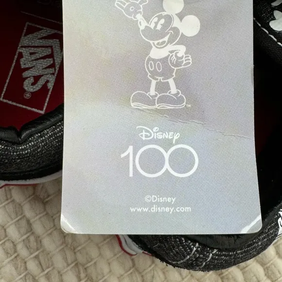 NWT VANS x Disney 100 Black &amp; White Mickey Mouse Shoes Sneakers - Boys Size 1