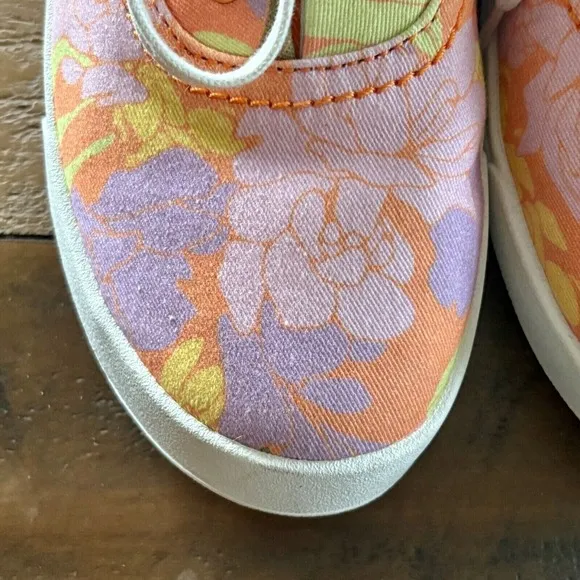 OLUKAI Kohu Coral Lei Hawaiian Floral Print Sneakers Drop-In Heel Shoes SZ 7 EUC