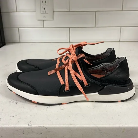 OLUKAI MIKI LI SHOES - WOMEN'S PAVEMENT/BLACK 8