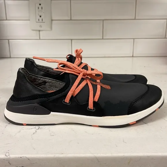 OLUKAI MIKI LI SHOES - WOMEN'S PAVEMENT/BLACK 8