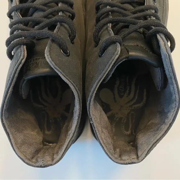 OluKai Nalukai Kapa Boot Black Waxed Canvas High Top Shoe Water Resistant 10.5