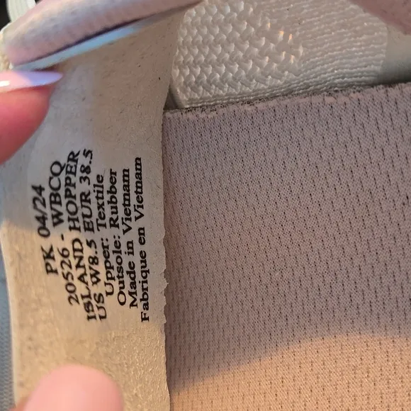 OLUKAI Sneakers Womens Size 8.5W White Pink Island Hopper Athletic Comfort Shoes