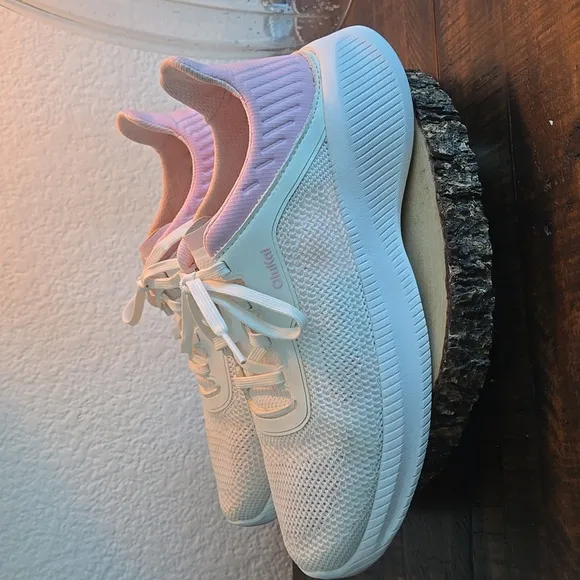OLUKAI Sneakers Womens Size 8.5W White Pink Island Hopper Athletic Comfort Shoes